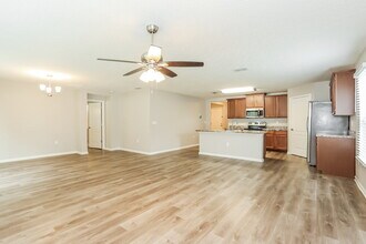 12221 Glimmer Wy in Jacksonville, FL - Building Photo - Building Photo