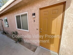 585 E Cottonwood Rd in Palm Springs, CA - Building Photo - Building Photo
