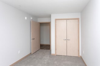 Blooming Meadows North in Bloomington, MN - Building Photo - Interior Photo