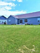 360 Bella Way in Sun Prairie, WI - Building Photo - Building Photo
