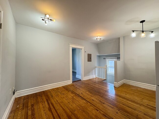 102 Vermont Ave, Unit 3 in Newark, NJ - Building Photo - Building Photo