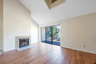 2300 Old Spanish Trl in Houston, TX - Building Photo - Building Photo