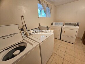 150 Barham Ave, Unit 2 in Quincy, MA - Building Photo - Building Photo