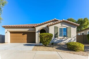 6405 S 47th Dr in Phoenix, AZ - Building Photo