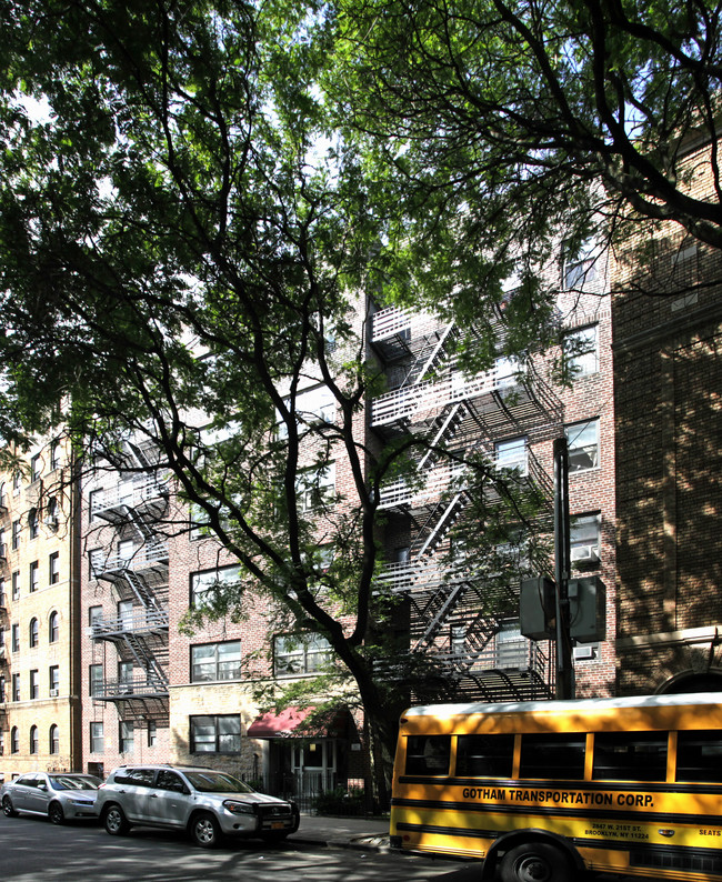 48 St Pauls Pl in Brooklyn, NY - Foto de edificio - Building Photo