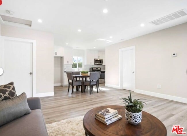 6651 Aldea Ave in Los Angeles, CA - Building Photo - Building Photo