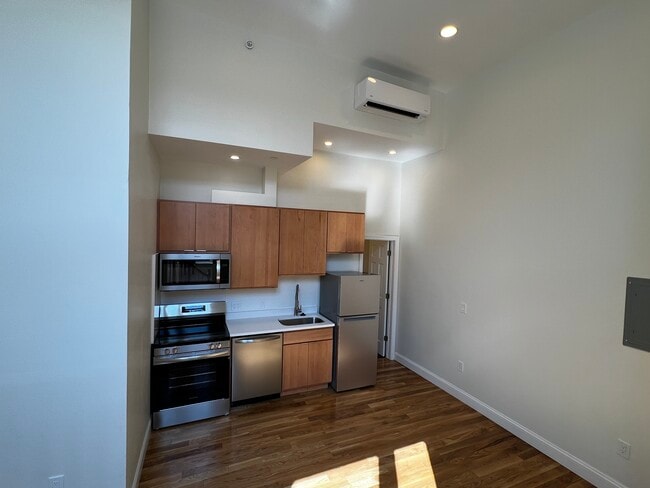 property at 2 Blossom St