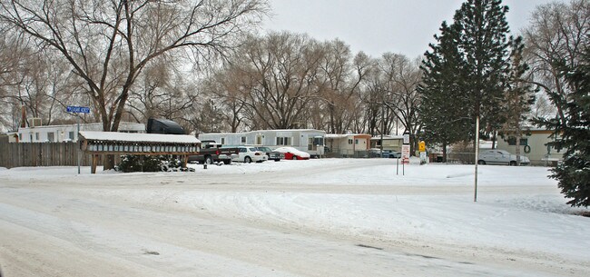 Pleasant Acres Mobile Park in Mountain Home, ID - Foto de edificio - Building Photo