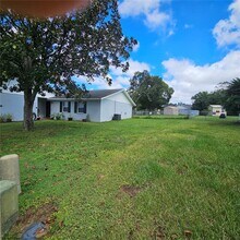 3438 Christina Groves Ct S in Lakeland, FL - Building Photo - Building Photo