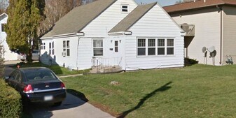 711 Orchard St in Iowa City, IA - Building Photo