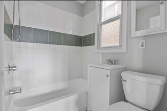 35 McAdoo Ave in Jersey City, NJ - Building Photo - Building Photo