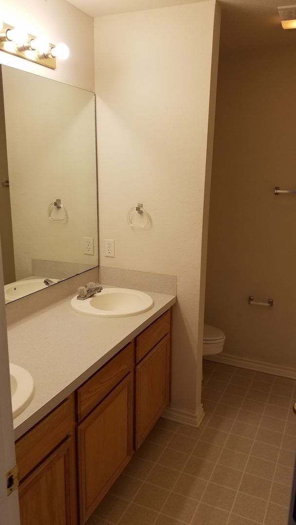 2300-2302 Pronghorn Ln in College Station, TX - Building Photo - Building Photo