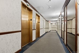 25 Rockledge Ave in White Plains, NY - Building Photo - Building Photo