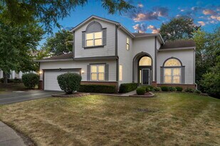 7623 Beringer Ct in Gurnee, IL - Building Photo