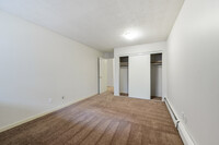 Fontana Place in Edmonton, AB - Building Photo - Building Photo