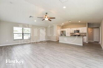 9107 Frank Rd in Ft. Myers, FL - Building Photo - Building Photo