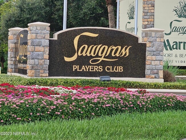 property at 120 Bermuda Ct