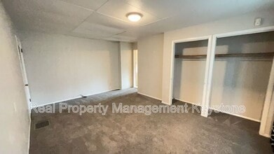 242 E 17th Ave in Homestead, PA - Building Photo - Building Photo