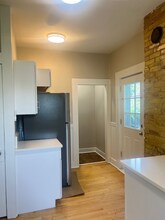 310 W Scott St in Milwaukee, WI - Building Photo - Building Photo