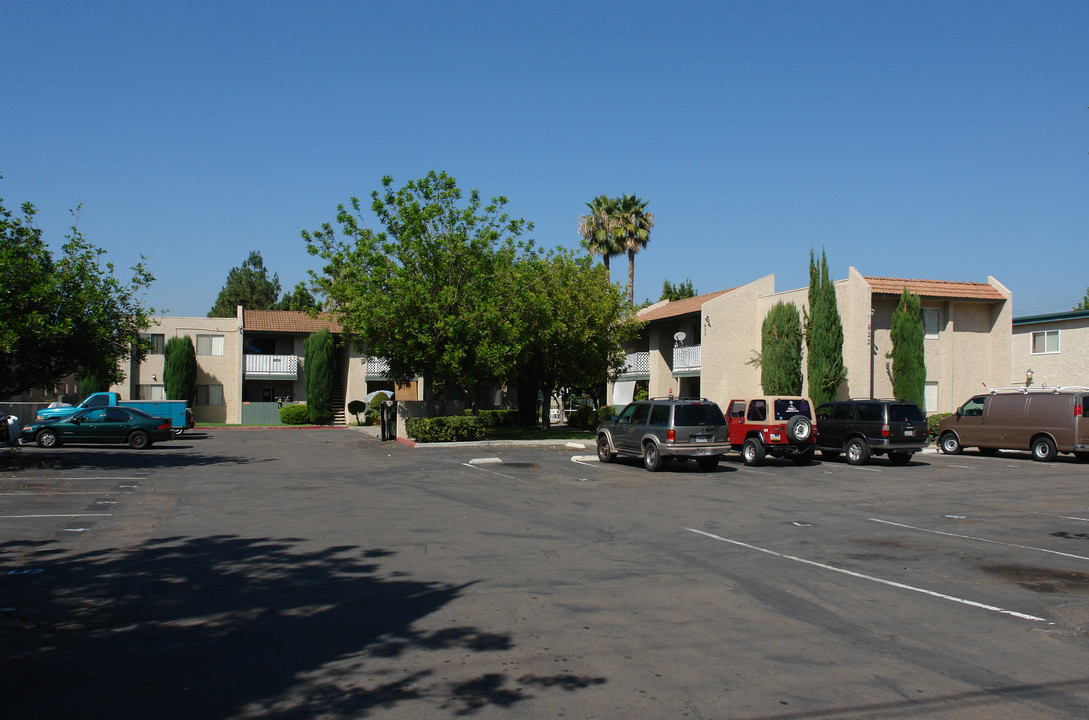 Casa Del Sol in El Cajon, CA - Building Photo