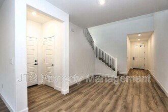 3349 Hedgerow Ct in Folsom, CA - Building Photo - Building Photo