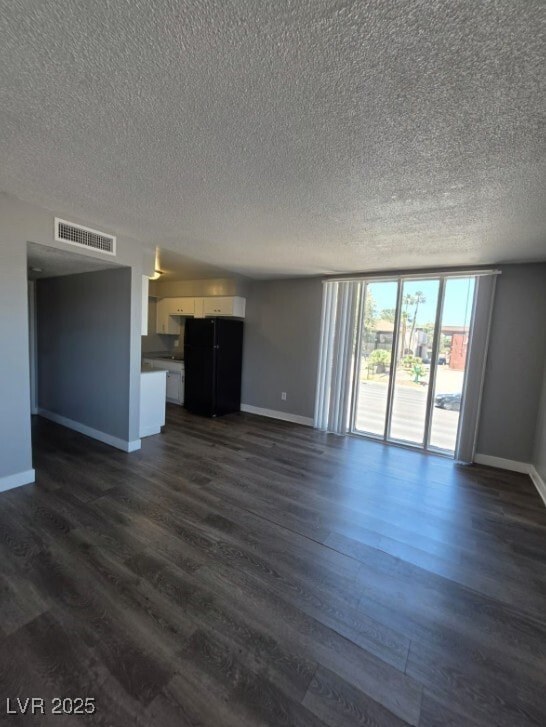 1089 E Desert Inn Rd in Las Vegas, NV - Building Photo - Building Photo