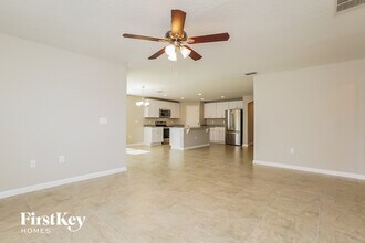 413 Earhart Dr in Davenport, FL - Building Photo - Building Photo