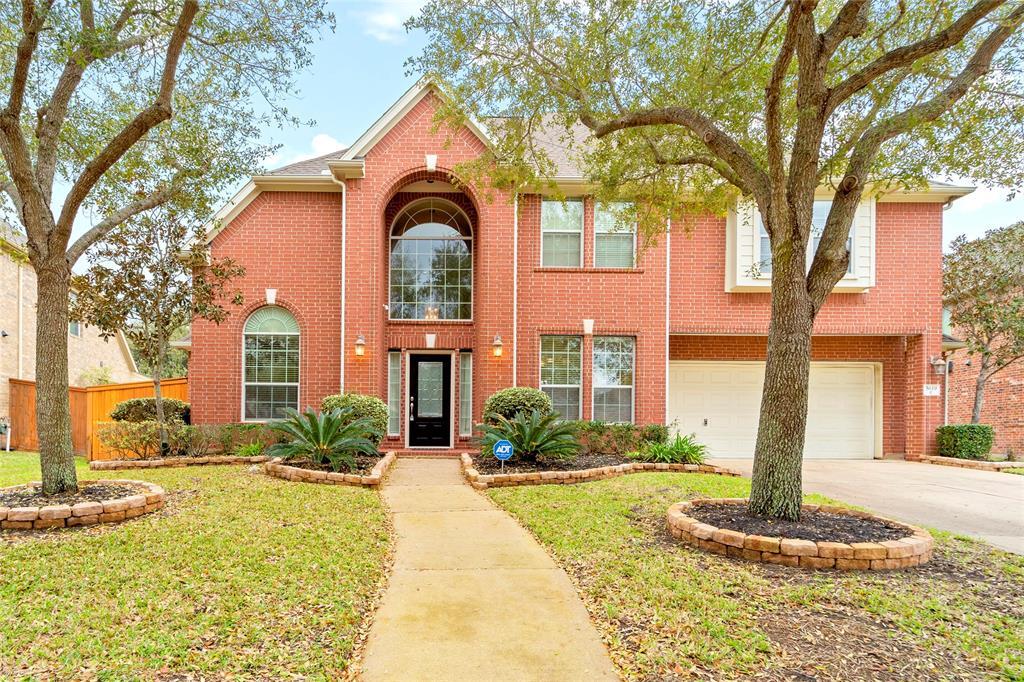 5619 Riverstone Crossing Dr in Sugar Land, TX - Foto de edificio