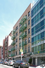 54-56 Mulberry St in New York, NY - Foto de edificio - Primary Photo