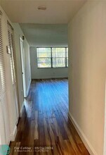 1000 St Charles Pl-Unit -L20 in Pembroke Pines, FL - Building Photo - Building Photo