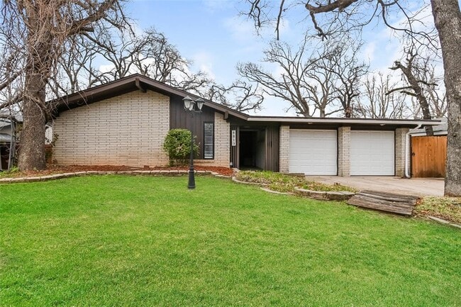6813 NW 29th St in Bethany, OK - Building Photo - Building Photo