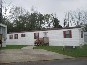 Noel Cove Mobile Home Park in Rossville, GA - Building Photo - Other