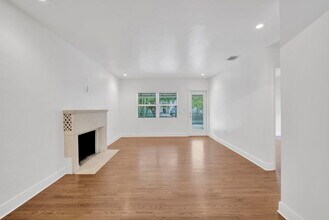 4630 SW 12th St in Miami, FL - Building Photo - Building Photo