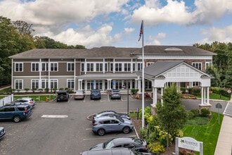 The Residence at Selleck’s Woods in Darien, CT - Building Photo - Building Photo