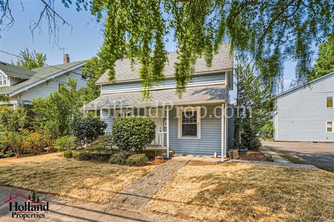 343 NE Jackson St in Hillsboro, OR - Building Photo - Building Photo
