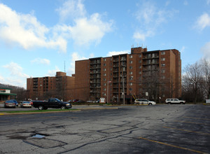 William Presser Tower in Akron, OH - Building Photo - Building Photo