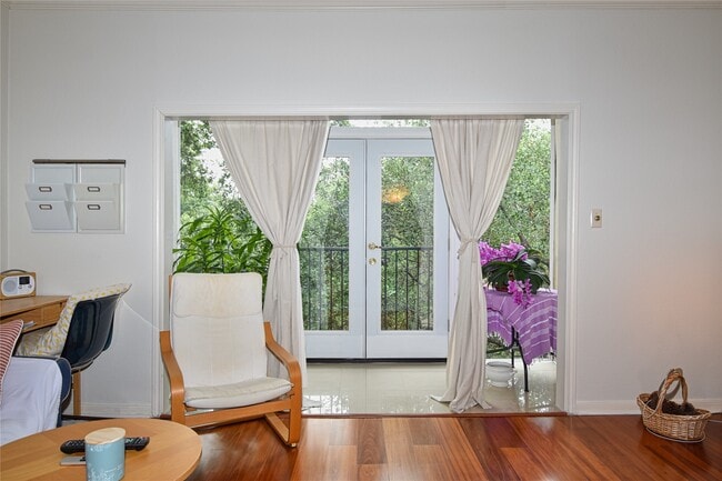 property at 2425 Underwood St