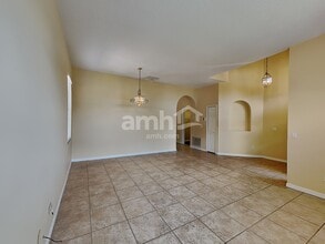1042 Raining Meadows Ln in Orlando, FL - Building Photo - Building Photo