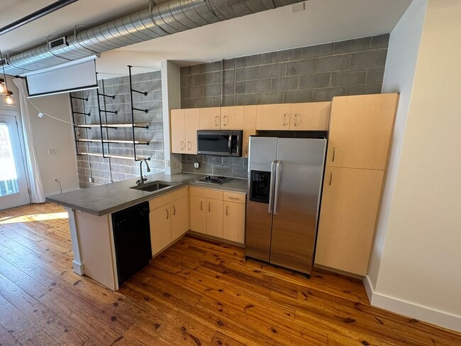 3205 N Davidson St in Charlotte, NC - Building Photo - Building Photo