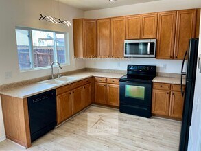 7722 Barn Owl Dr in Fountain, CO - Building Photo - Building Photo