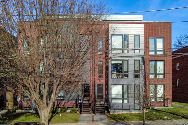 4339 Harrison St in Washington, DC - Building Photo - Building Photo