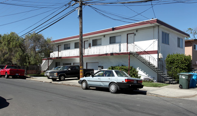 163 Madison Ave in Redwood City, CA - Building Photo - Building Photo