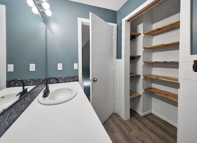 3612 13 Mile Rd NE in Rockford, MI - Building Photo - Building Photo