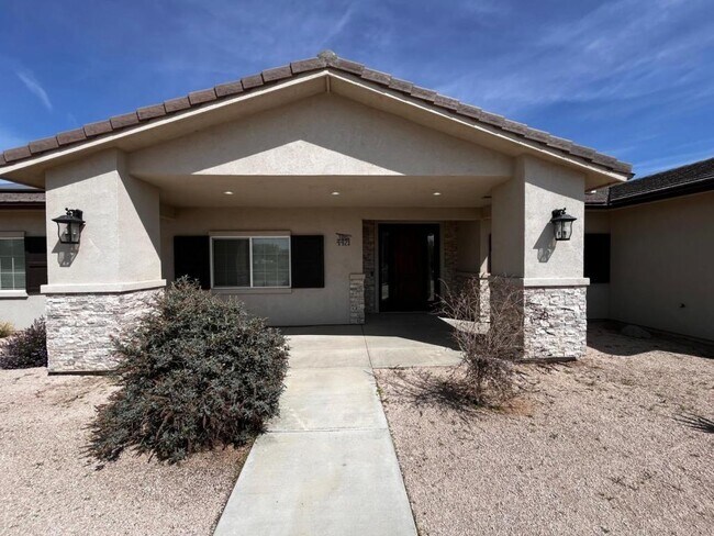 4421 Stetson Ave in Rosamond, CA - Building Photo - Building Photo