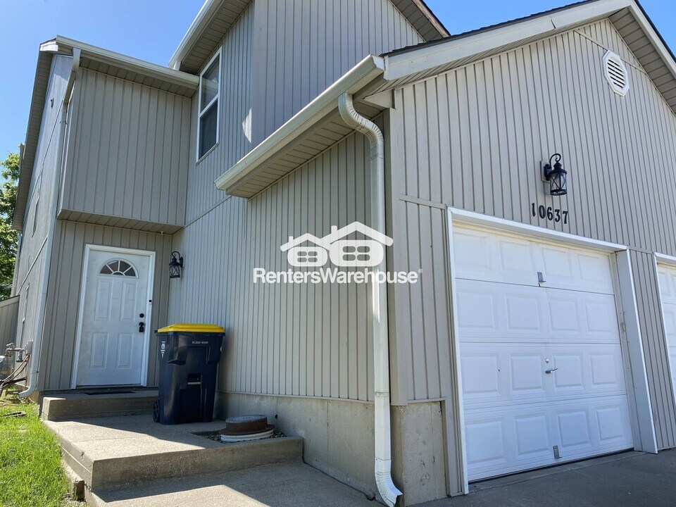 10637 N Locust Ct in Kansas City, MO - Building Photo