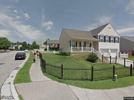 9 Snug Lagoon Ct in Middle River, MD - Building Photo