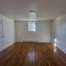 79 High St, Unit 5 in Monticello, NY - Building Photo - Building Photo