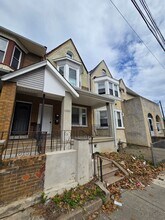 1321 W Wingohocking St in Philadelphia, PA - Building Photo - Building Photo