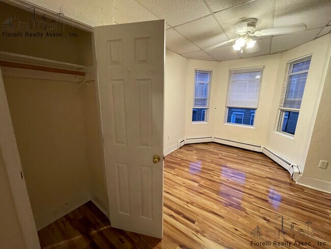 56 Prince St, Unit 4 in Boston, MA - Building Photo - Building Photo