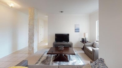 403 Maple Run Dr in Round Rock, TX - Building Photo - Building Photo